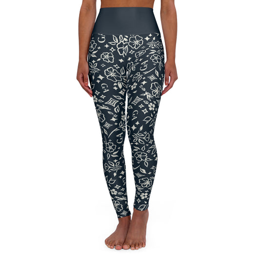 Floral Bandana High-Waist Yoga Leggings – Dark Grey All-Over Print